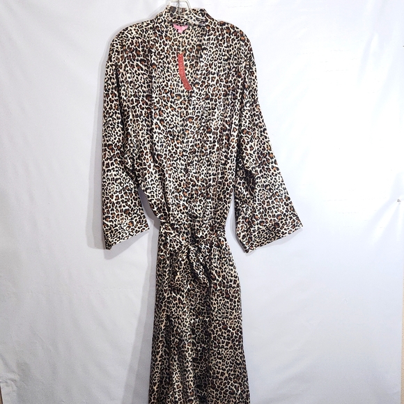 Vintage plus size Lavender animal print Satin like maxi robe size xxl - Picture 1 of 7